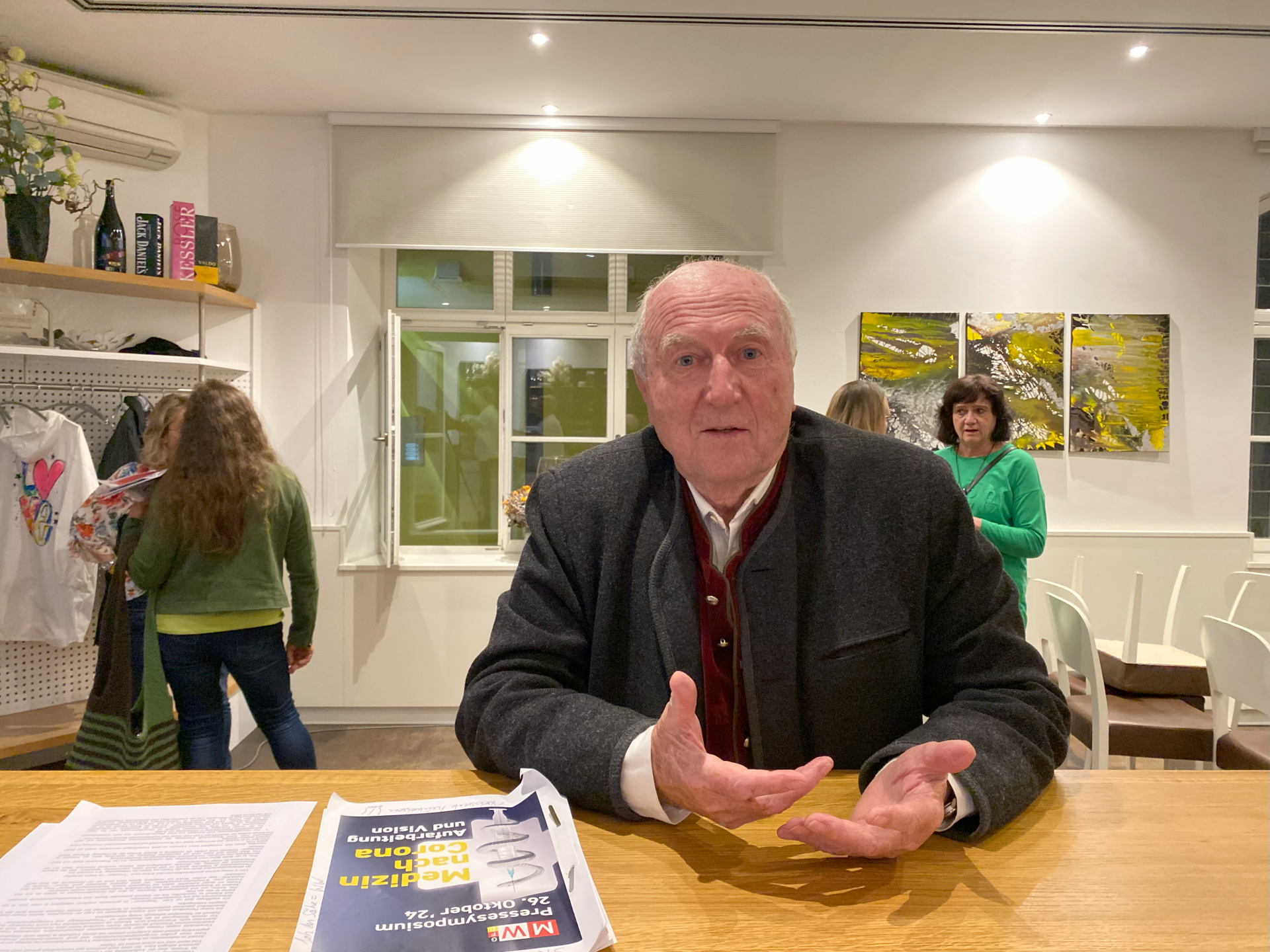Dr. Josef Hingerl