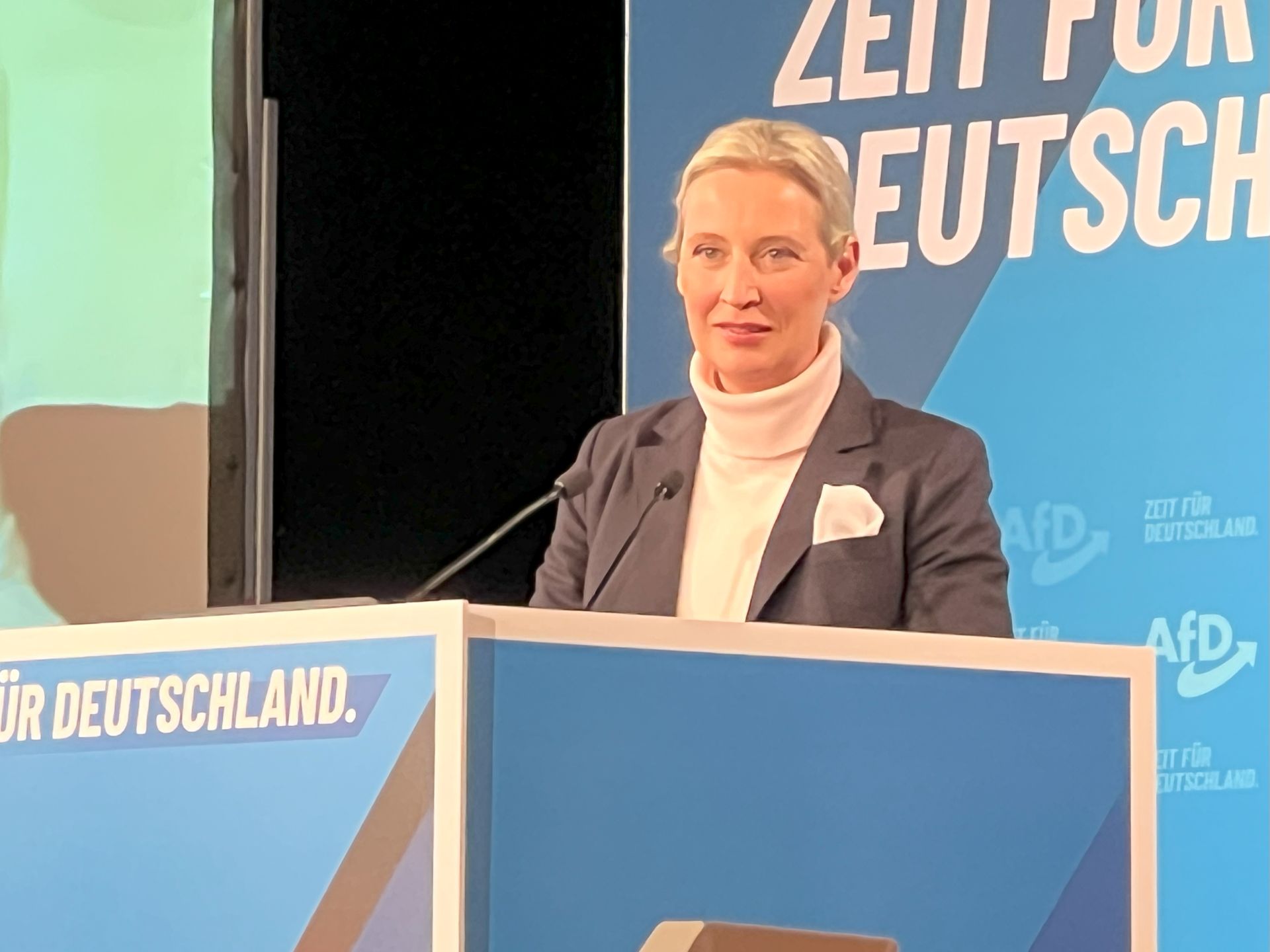 Einen TÜV für Politiker. Alice Weidel in Heidenheim.