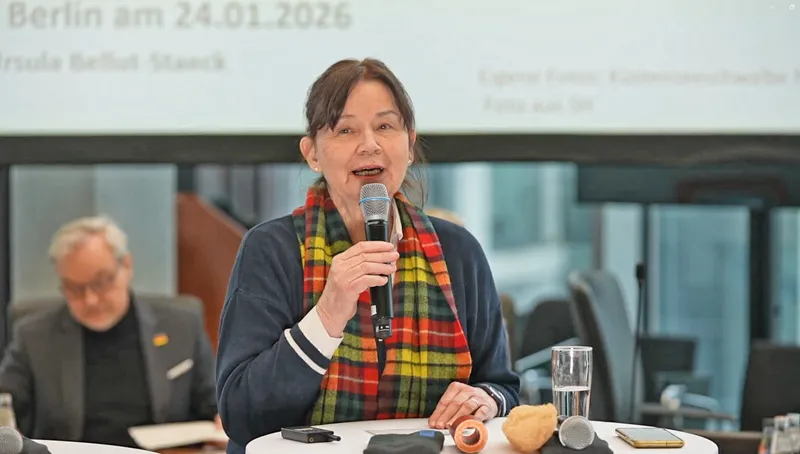 Blutdruckanstieg, Herzrhythmusstörungen und Krebs können die Folgen von Infraschall sein. Dr. Ursula Bellut-Staeck.