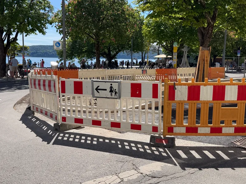 Luxus für Migranten an Weidels Wohnort.