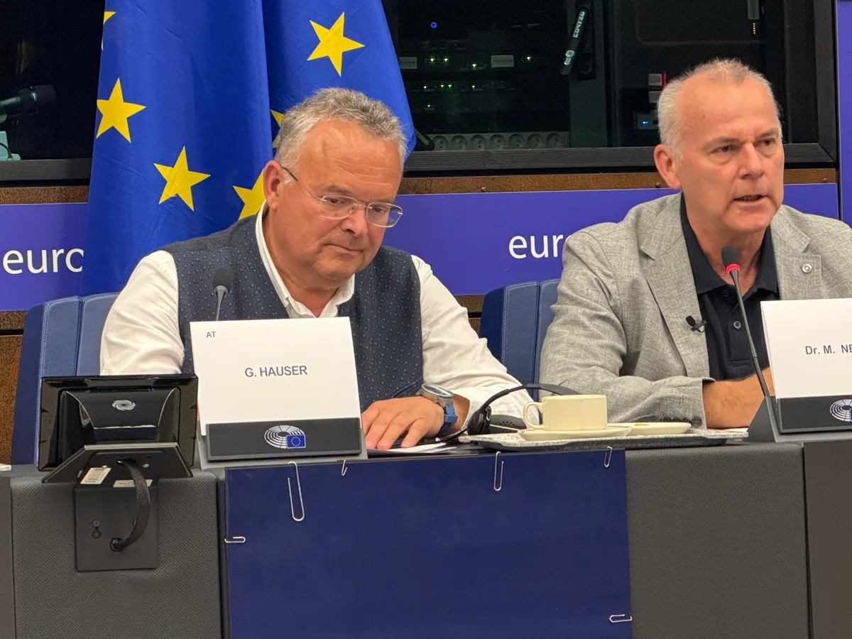 Dr. Michael Nehls will Lithium in der EU. Das Parlament und ein Hausarzt sind dagegen.
