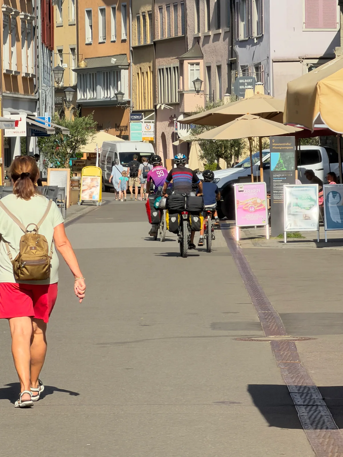 Radler „rüpeln“ auch weiterhin in Überlingen. Stadt sieht keinen Handlungsbedarf.