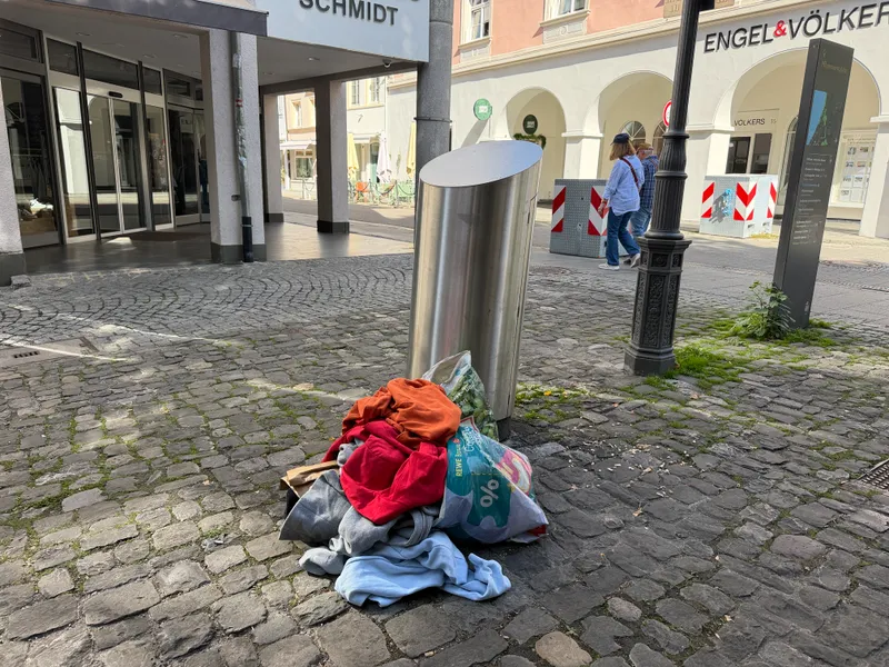Müll gibt´s auch in üBERLINgen.